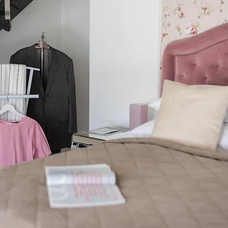 Wellness & Boutique Pod Lipkami 4* Prague