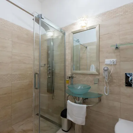 Hotel Wellness & Boutique Pod Lipkami 4*